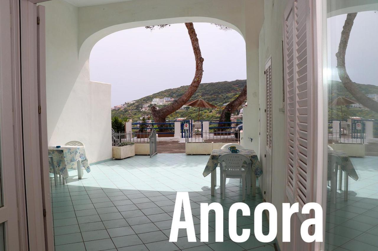 Apartmán Ponzamania La Terrazza Di Cala Feola Exteriér fotografie