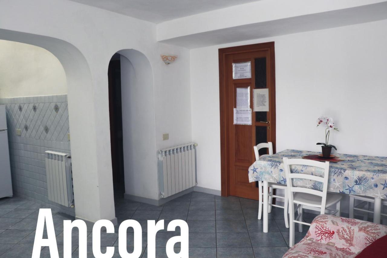 Apartmán Ponzamania La Terrazza Di Cala Feola Exteriér fotografie