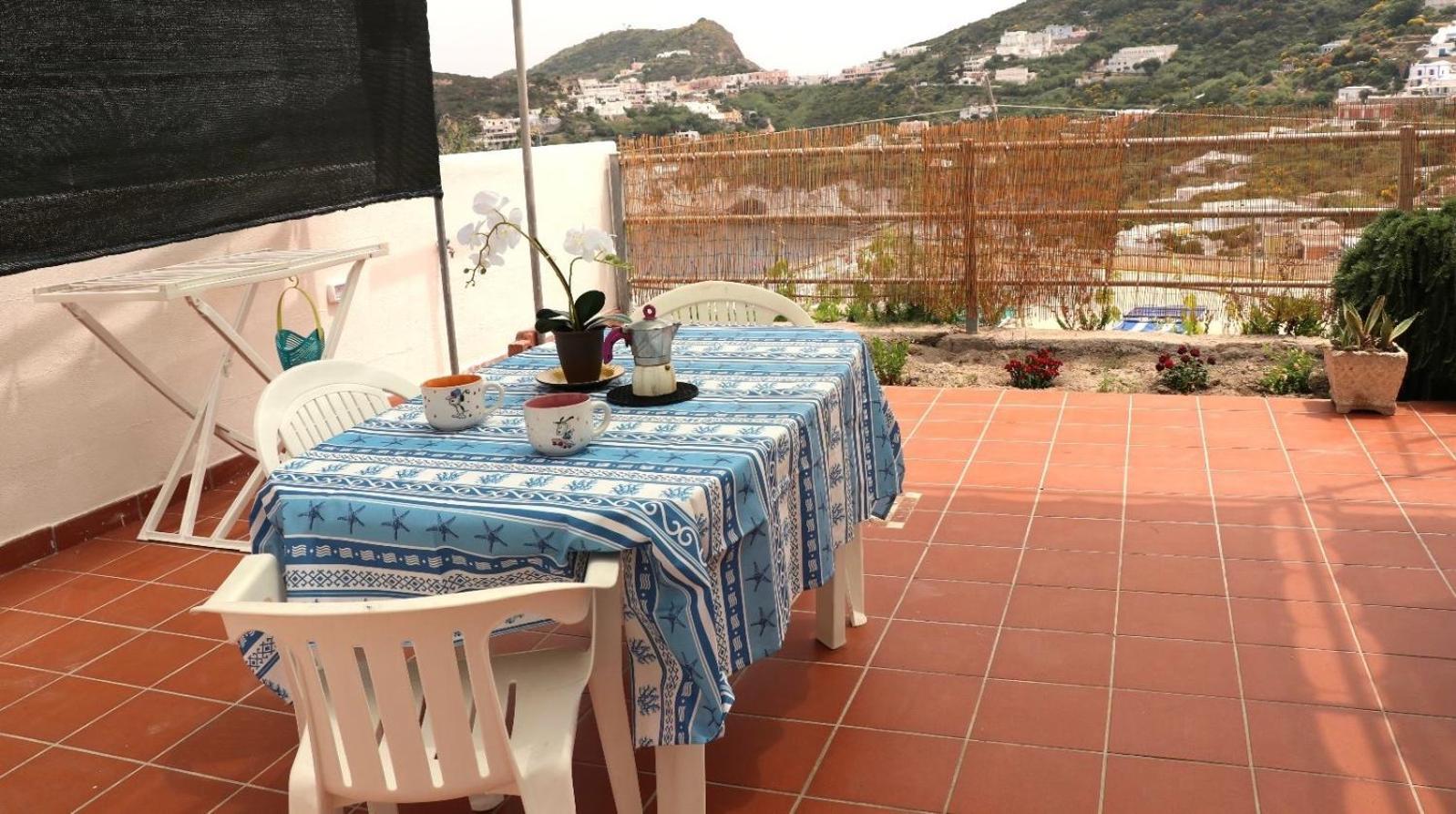 Apartmán Ponzamania La Terrazza Di Cala Feola Exteriér fotografie