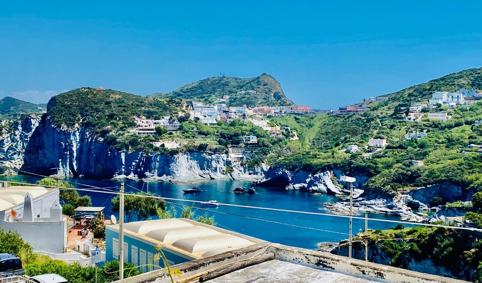 Apartmán Ponzamania La Terrazza Di Cala Feola Exteriér fotografie